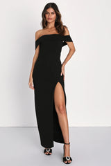 Enchanting Romantic Black Off-the-Shoulder Maxi Dress