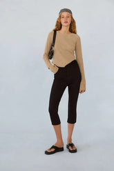 Bette Super Slim Capris