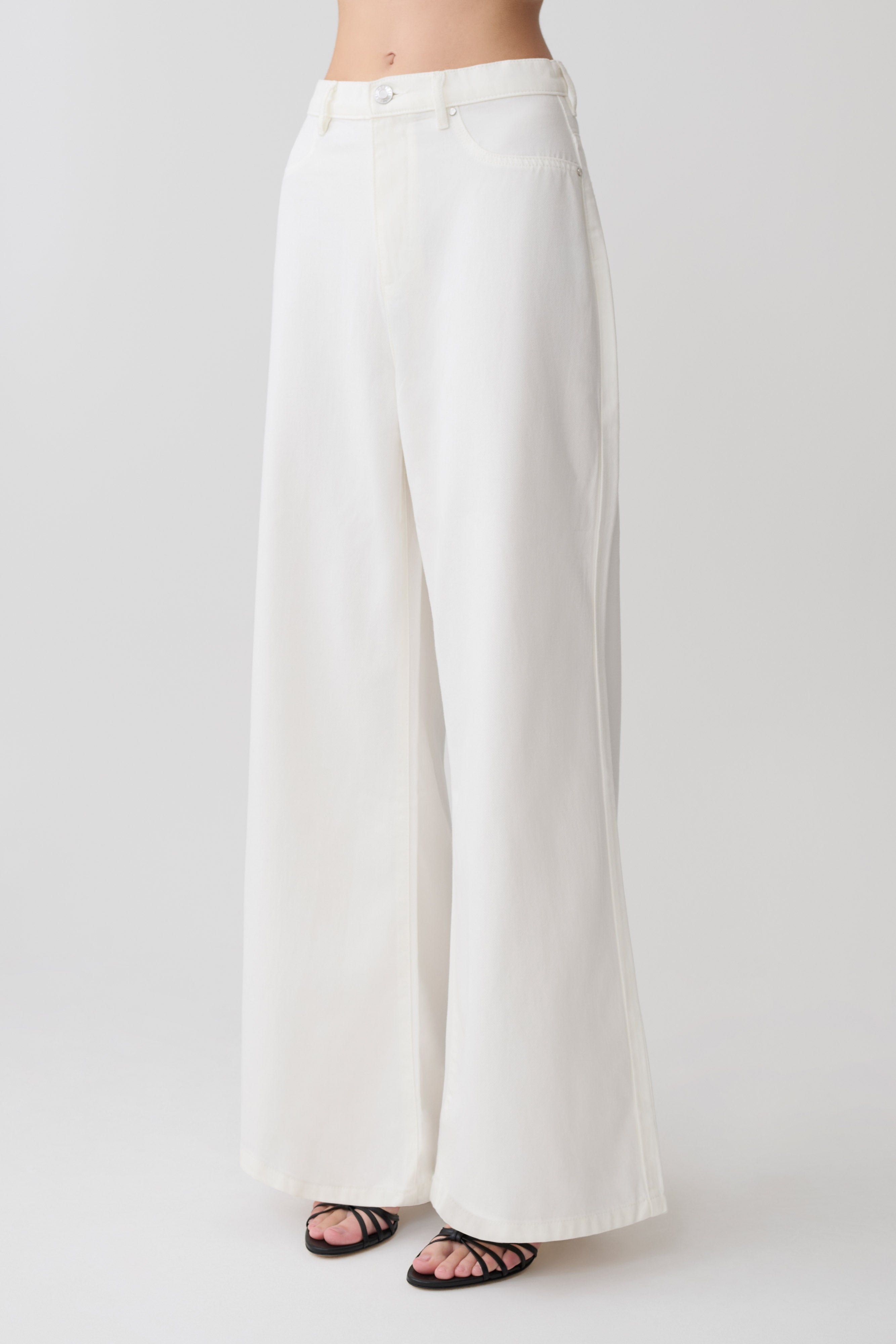 Shae Wide Leg Denim Jeans - White
