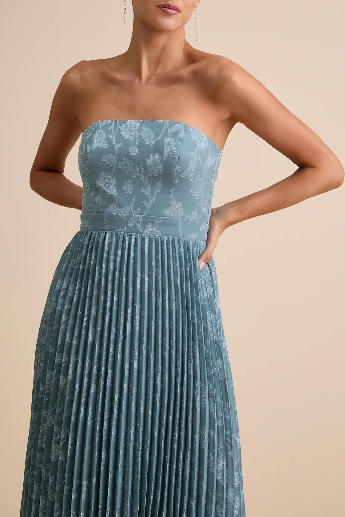 Perfectly Stunning Emerald Jacquard Strapless Midi Dress