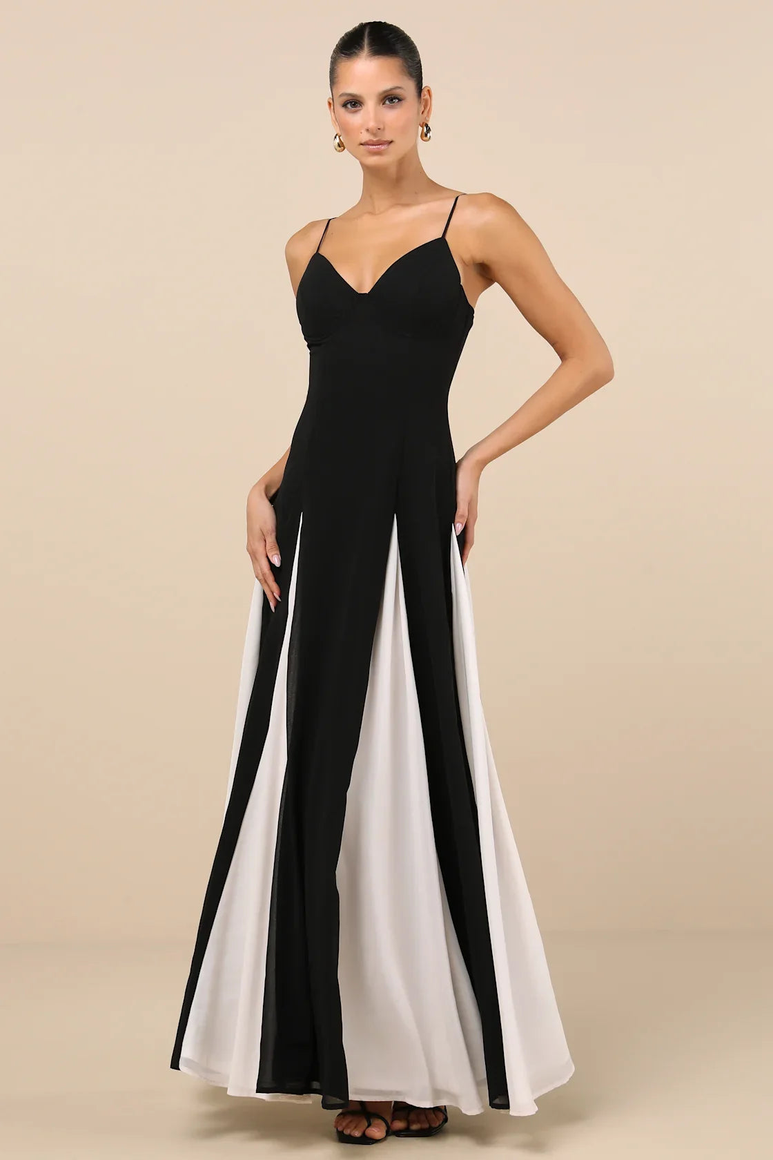 Elisha Black and White Sleeveless Maxi Dress