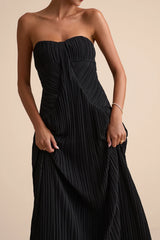 Narasha Emerald Green Pleated Strapless Maxi Dress