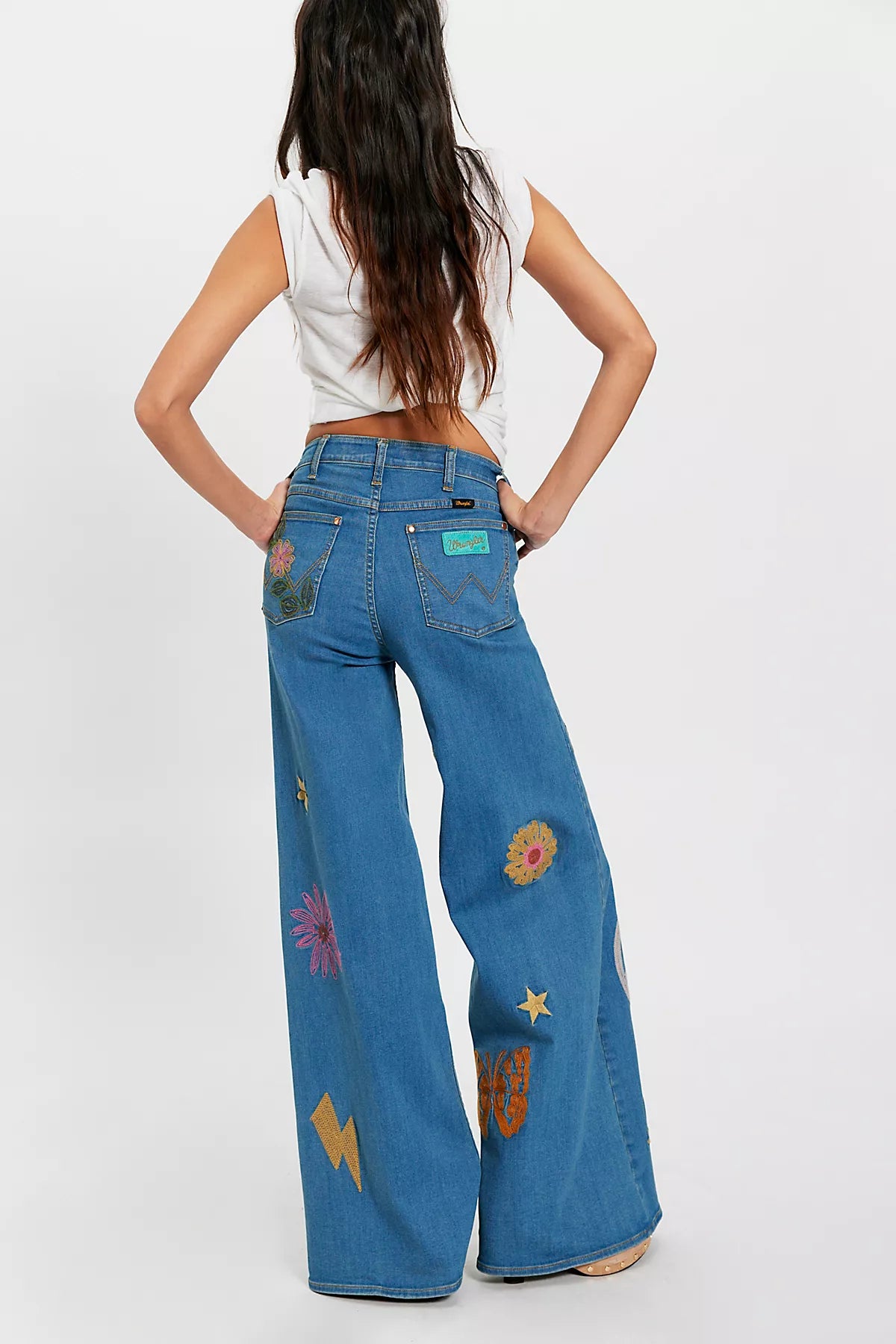 Wrangler X Lainey Wilson Embroidered Cheeky Wide-Leg Jeans