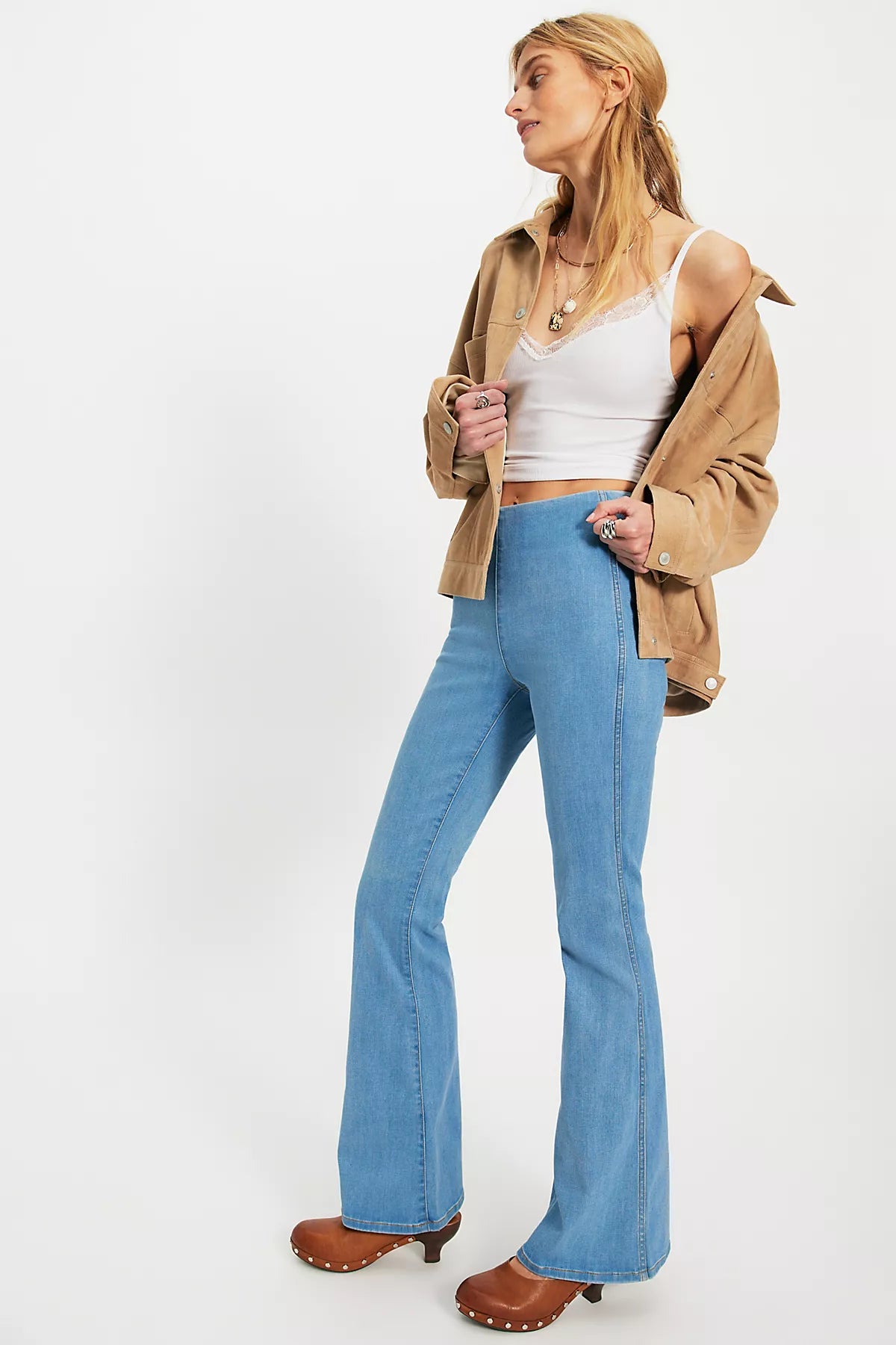 Wrangler X Lainey Wilson Pull-On Flare Jeans
